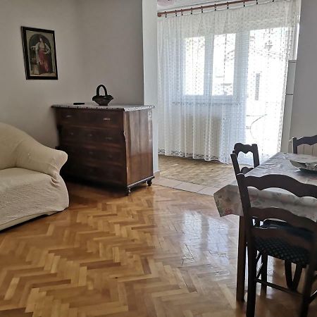Apartments Nikola คิร์ก ภายนอก รูปภาพ