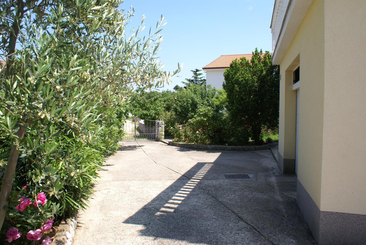 Apartments Nikola คิร์ก ภายนอก รูปภาพ