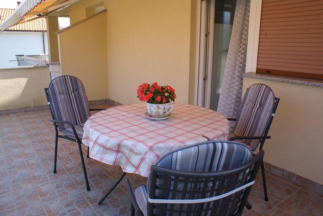 Apartments Nikola คิร์ก ภายนอก รูปภาพ