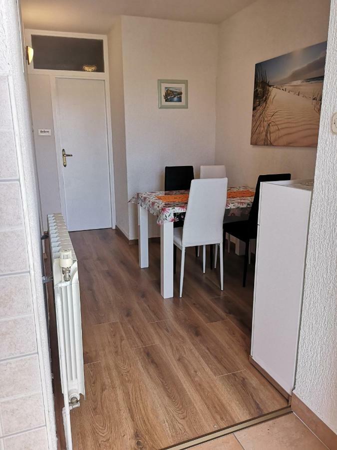 Apartments Nikola คิร์ก ภายนอก รูปภาพ